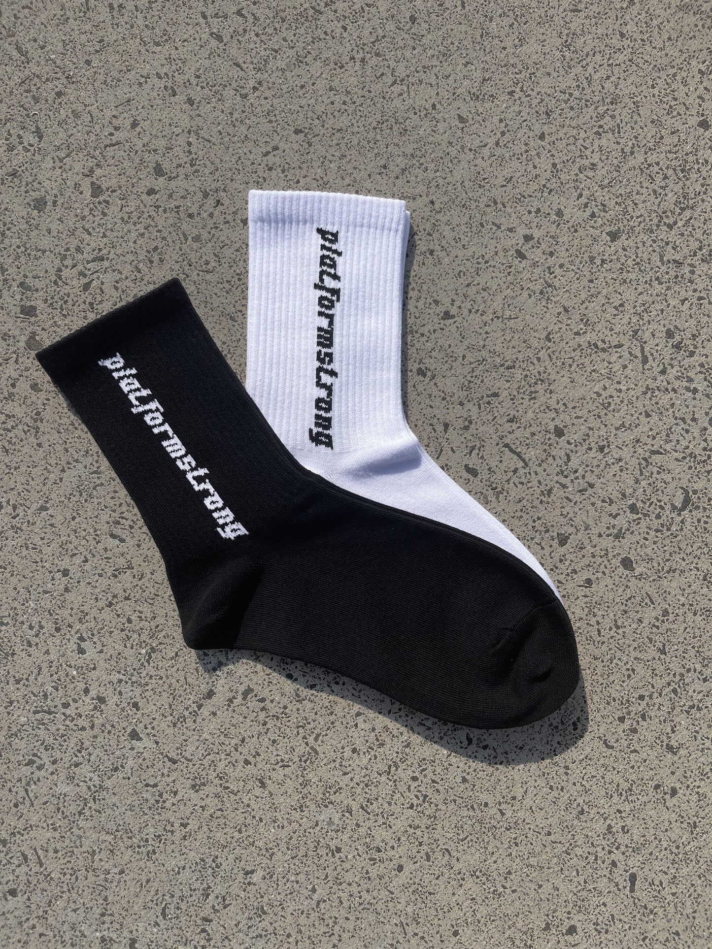 P-Strong Crew Socks - 2pk